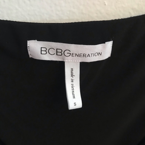 NWT bcbgeneration off the shoulder dress - Picture 3 of 8